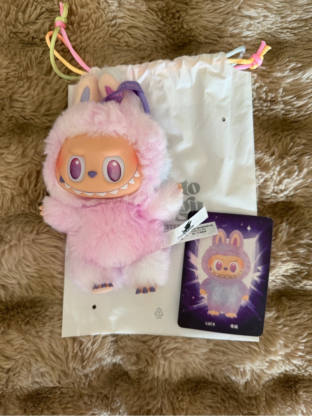 THE MONSTERS Big into Energy Series-Vinyl Plush Pendant - Luck